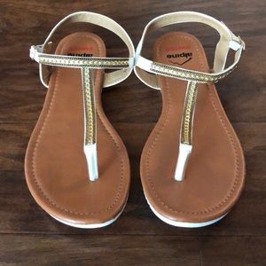New T Strap Ankle Strap Sandals